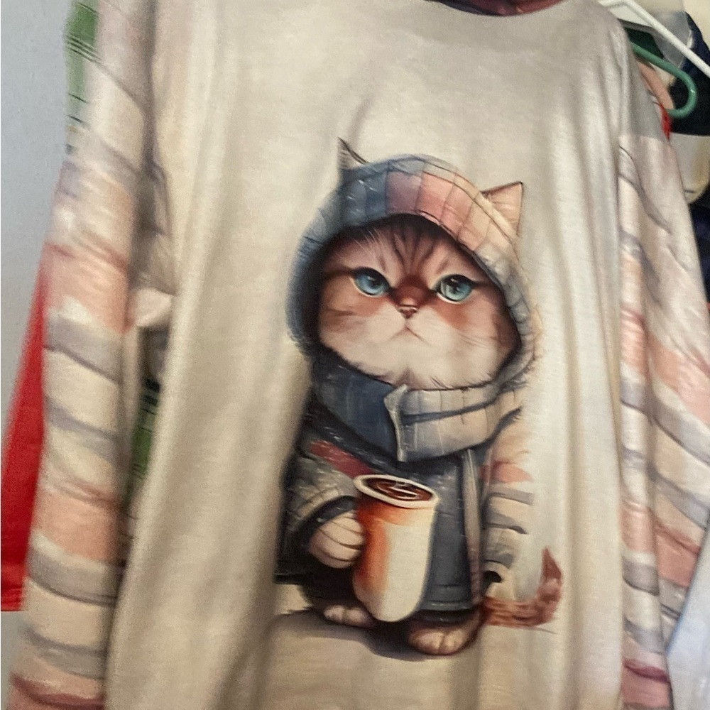 Women’s graphic cat crew neck sweatshirt with hoodie.